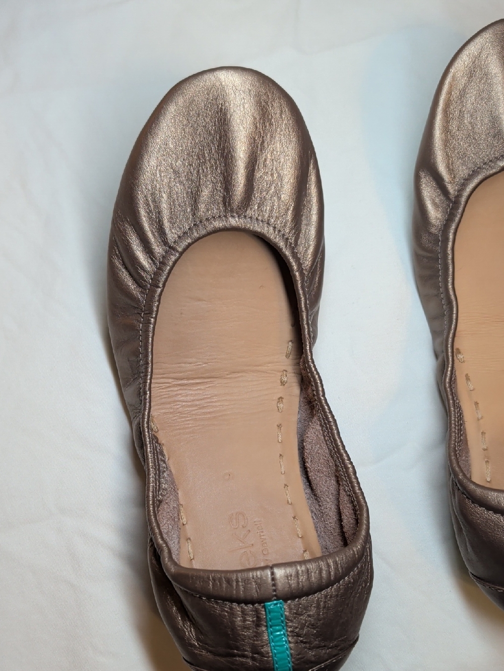 Tieks Ballet Flats | Metallic Bronze | Size 9 | Barely Worn - Picture 5 of 7